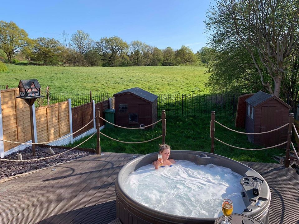 Hot Tub Hire Premier Hot Tub Hire